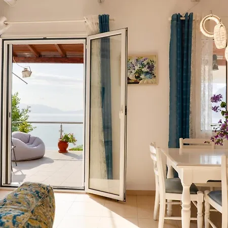 Appartement Epidavros On The With Large Terraces